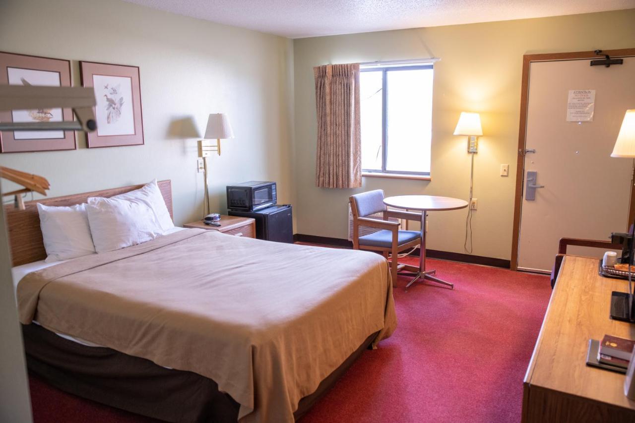Wagner Lakeside Motel エクステリア 写真